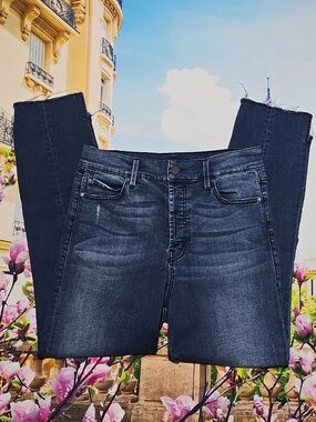 Level 99 Raw Hem‎ High Waist 5 Button Jeans Size 31